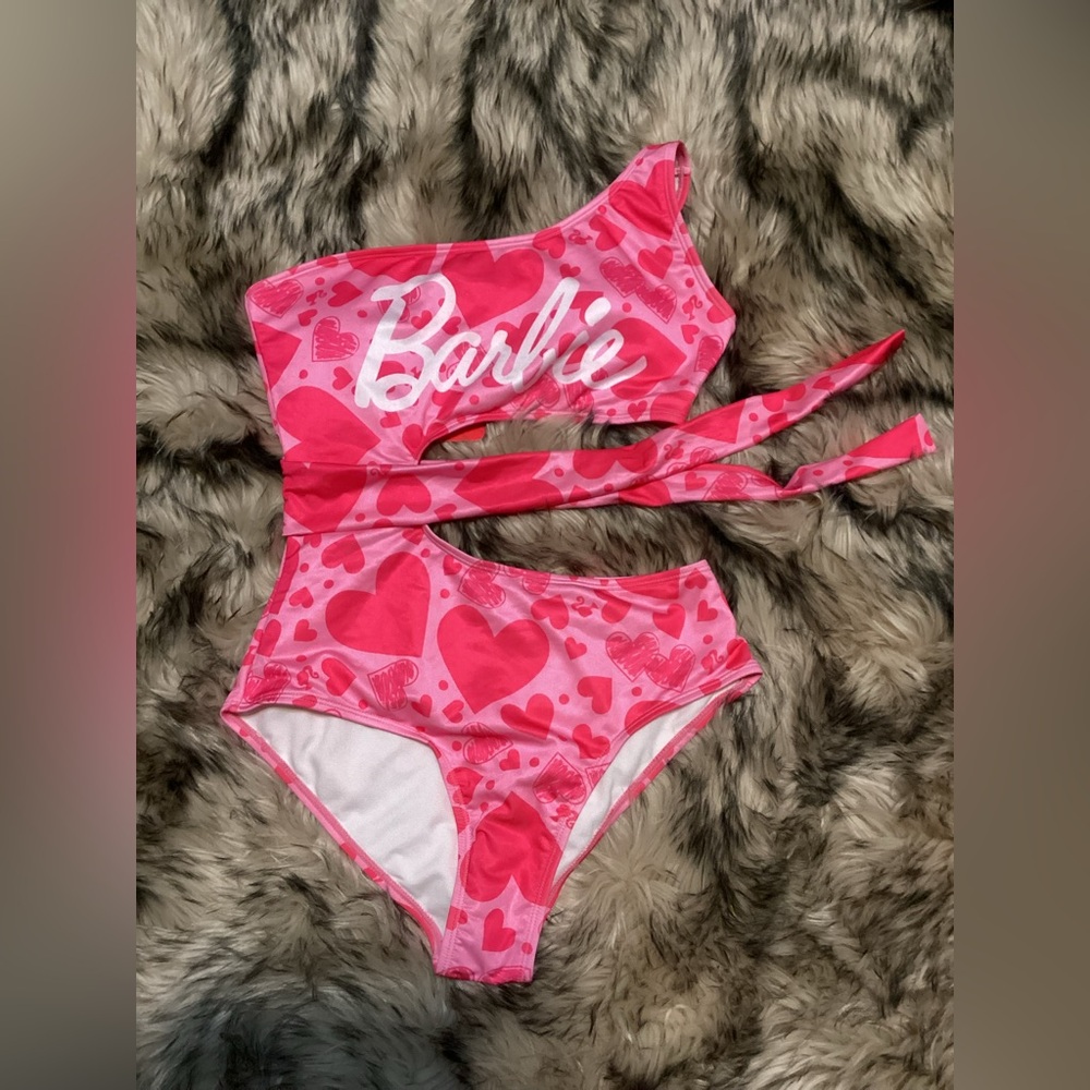 Pat pat Pink Heart One-Shoulder Swimsuit for women size M